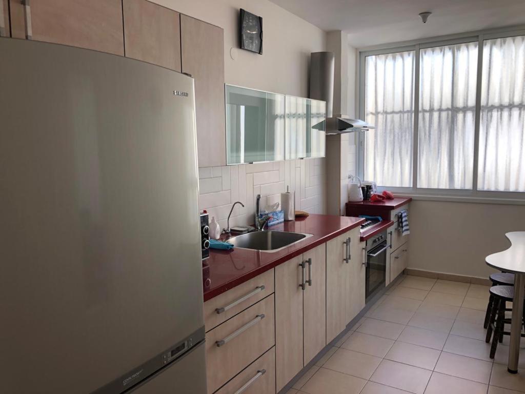 Sky Home Apartment Jabotinsky 8 Bat Yam Exterior photo